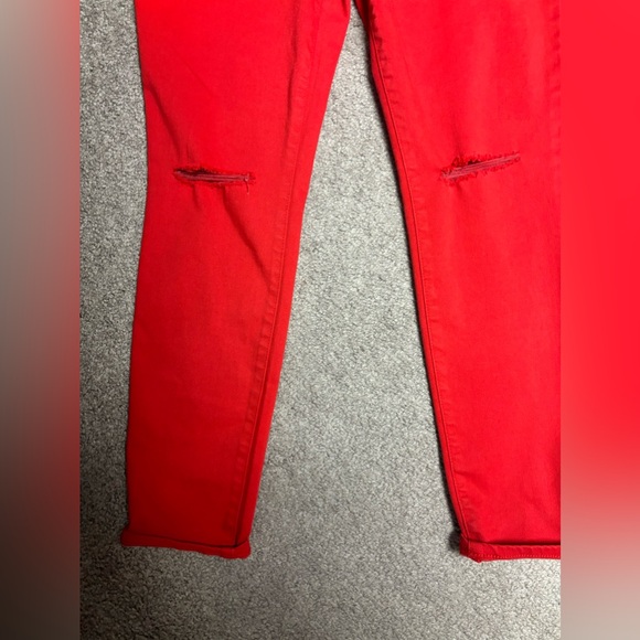 Women’s Size 10 Old Navy RED Rockstar Mid-Rise Jeans (Distressed at knees) - Picture 3 of 5